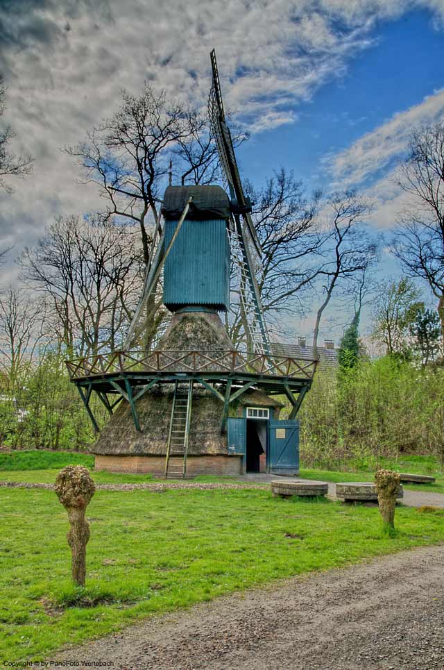 Kokerwindmühle aus Edewecht im Museumsdorf Cloppenburg